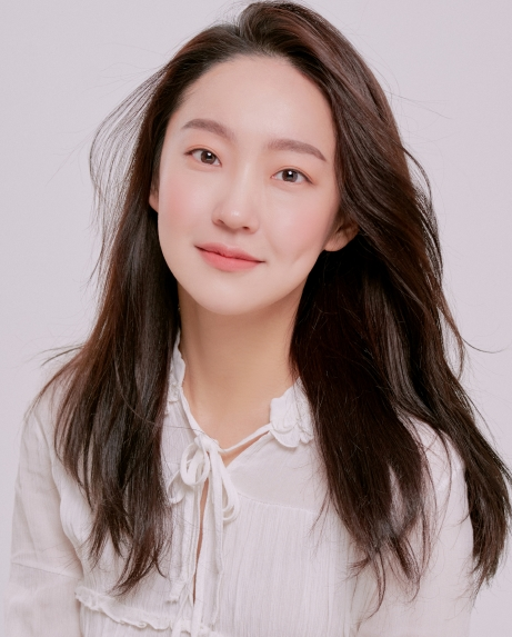 JUNG-YOU-RI-MAIN.png