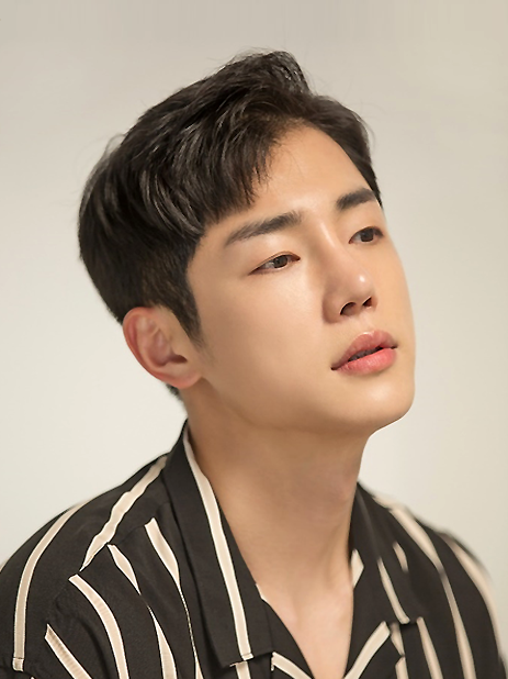 seo min sung main 2.png